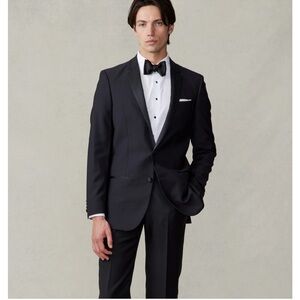 Classic Black Men's Notch Lapel Tuxedo